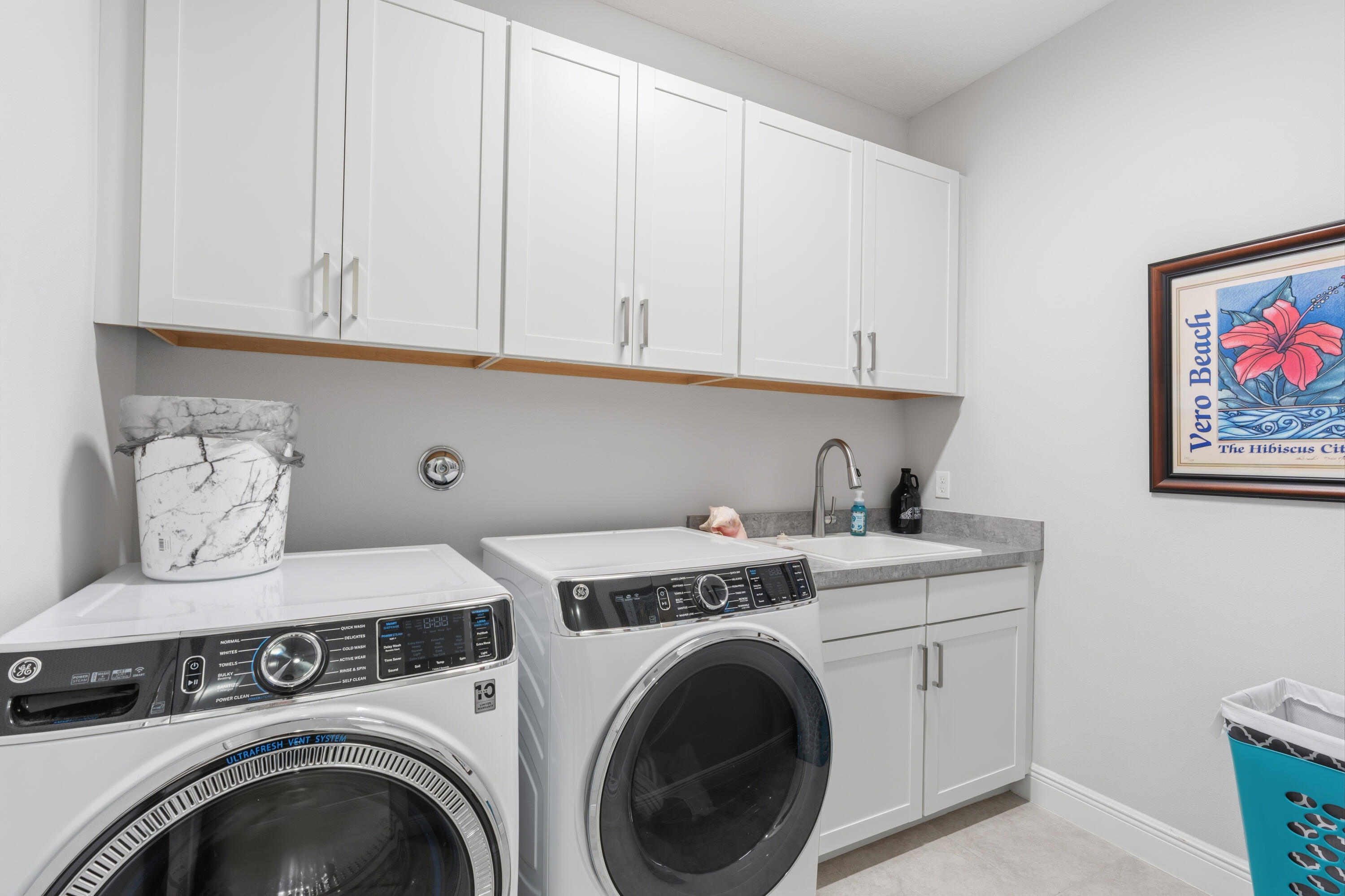 CRYSTAL FALLS OF VERO - Residential