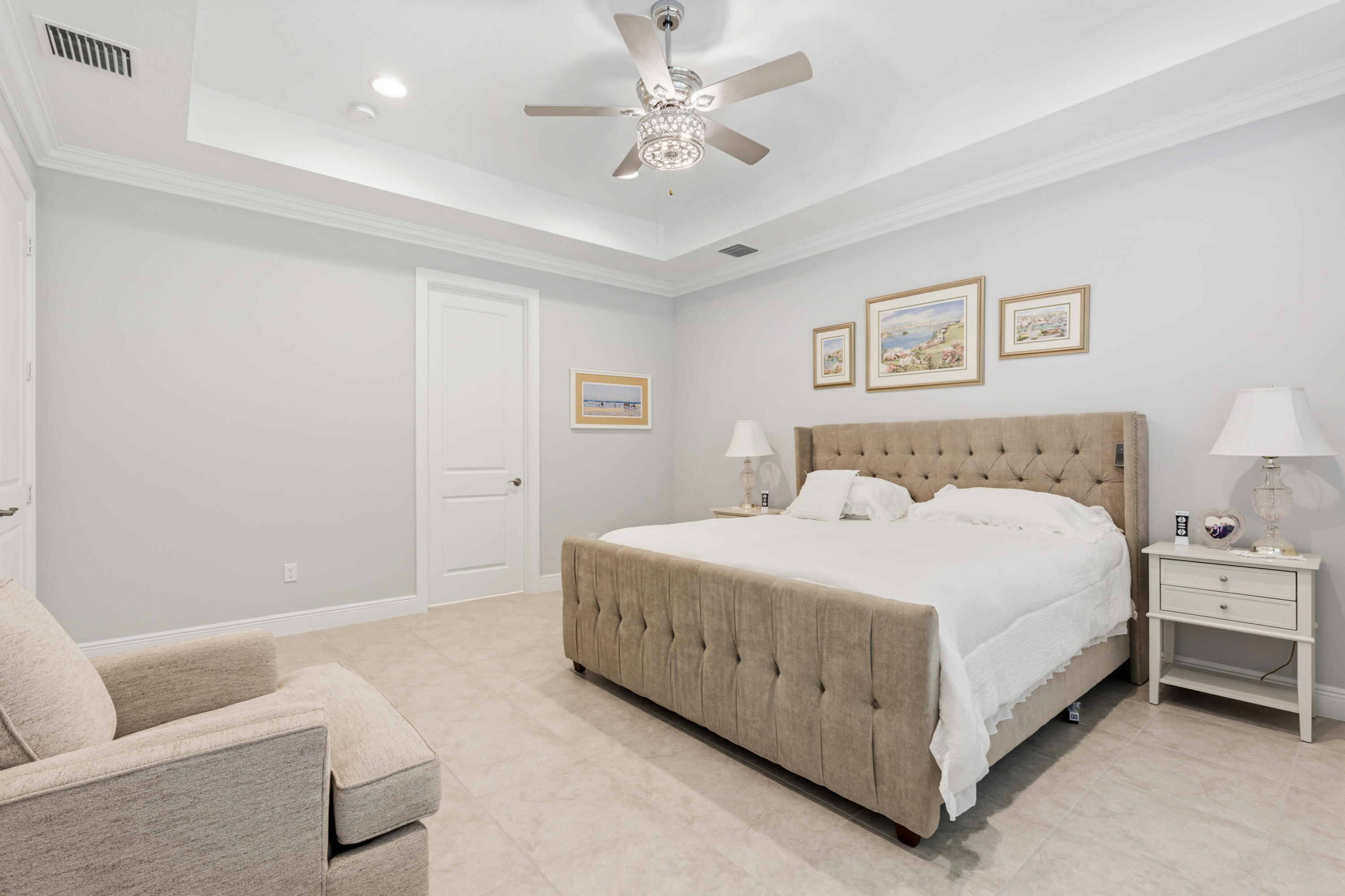 CRYSTAL FALLS OF VERO - Residential