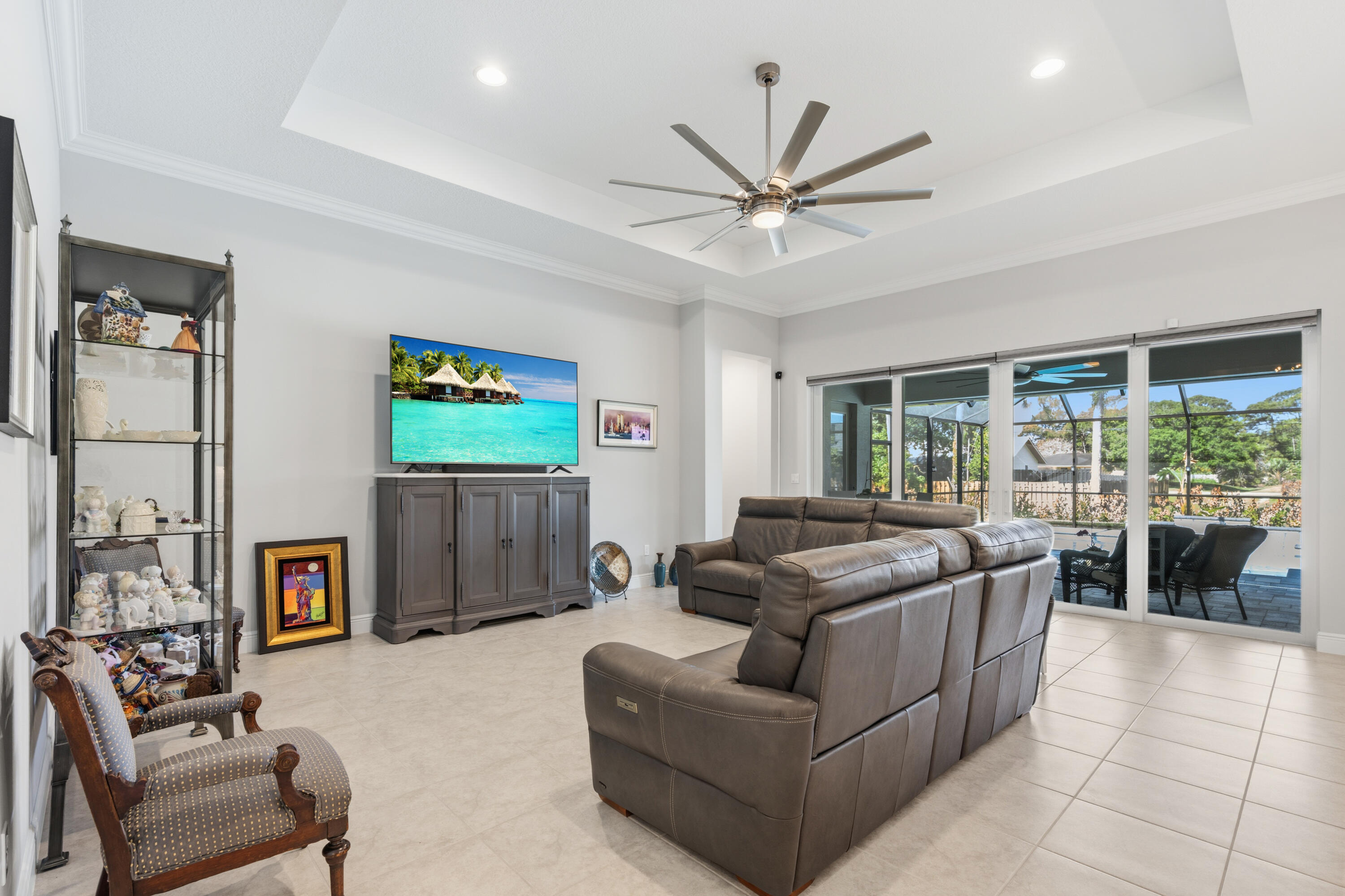 CRYSTAL FALLS OF VERO - Residential