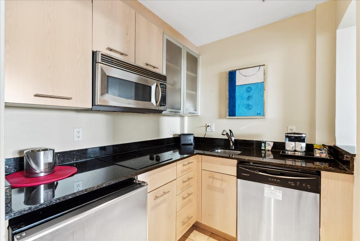 2670 E Sunrise Boulevard 520