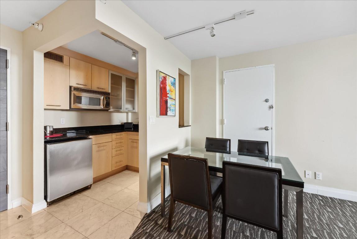 2670 E Sunrise Boulevard 520