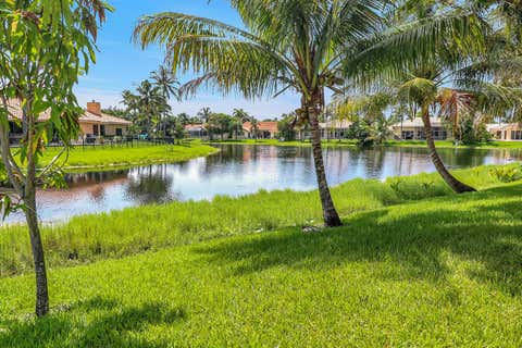 Tiny photo for 551 NW 108TH Avenue, Plantation, FL 33324 (MLS # B26052010)