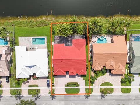 Tiny photo for 551 NW 108TH Avenue, Plantation, FL 33324 (MLS # B26052010)