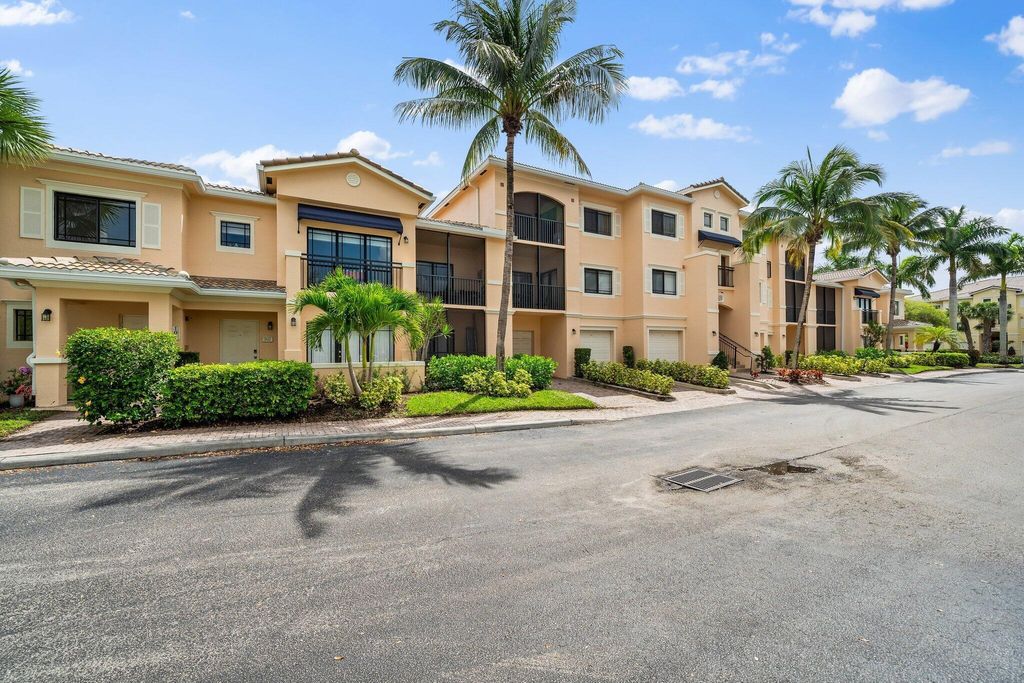 Photo of 2809 Amalei Drive #304, Palm Beach Gardens, FL 33410 (MLS # R10916840)
