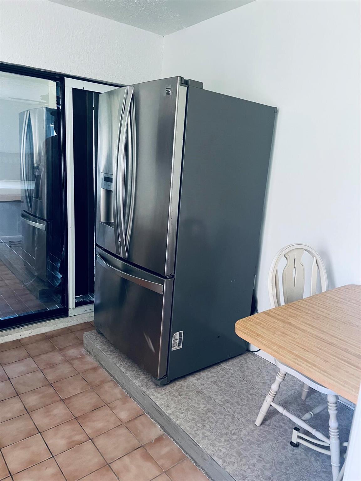 PORT ST LUCIE SECTION 27 - Residential Lease