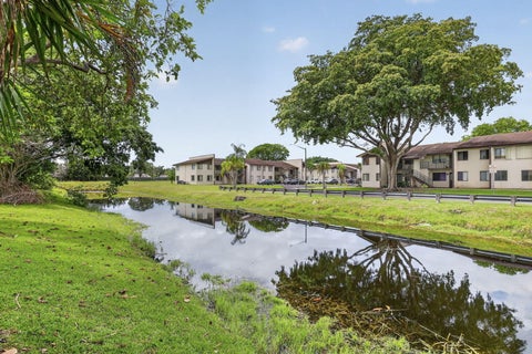 Tiny photo for 153 W Hemingway Circle W, Margate, FL 33063 (MLS # B26023484)