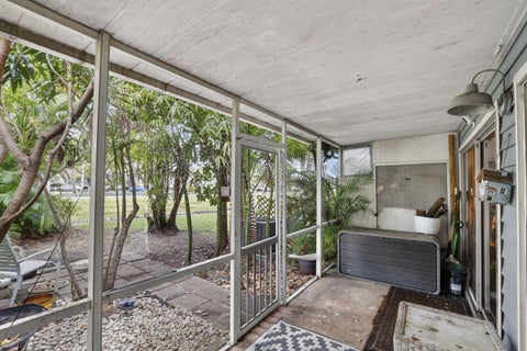 Tiny photo for 153 W Hemingway Circle W, Margate, FL 33063 (MLS # B26023484)