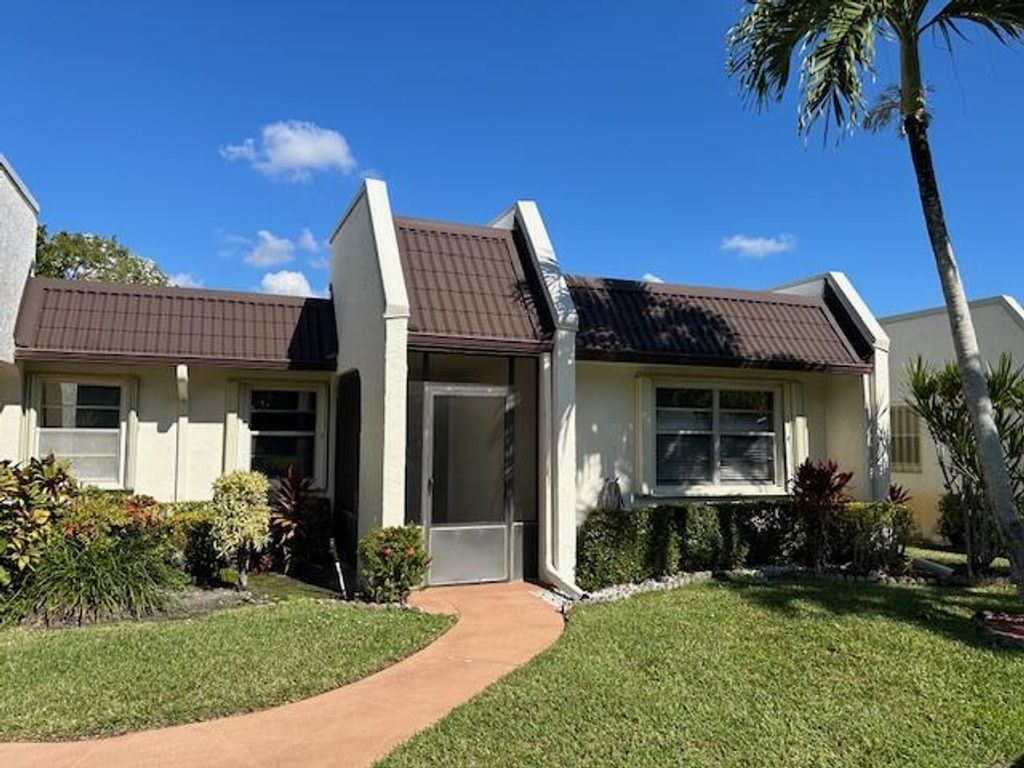 Photo of 109 Lake Susan Drive, West Palm Beach, FL 33411 (MLS # R11143000)