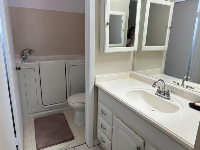 GOLDEN LAKES VILLAGE - Residential