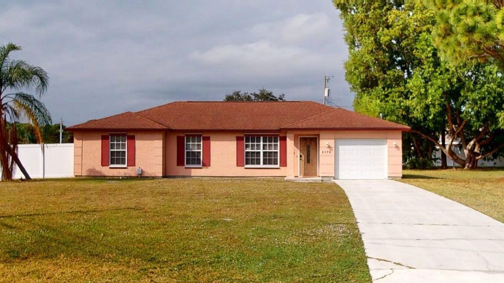 Photo of 2175 SE Heathwood Circle SE, Port Saint Lucie, FL 34952 (MLS # R11155076)