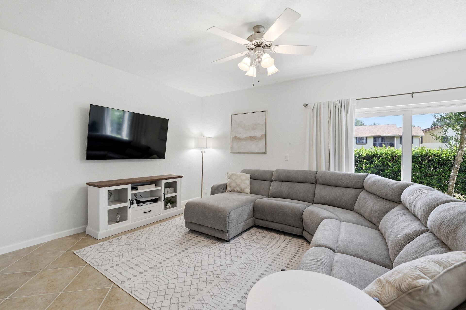 GEORGIAN COURTS - Residential