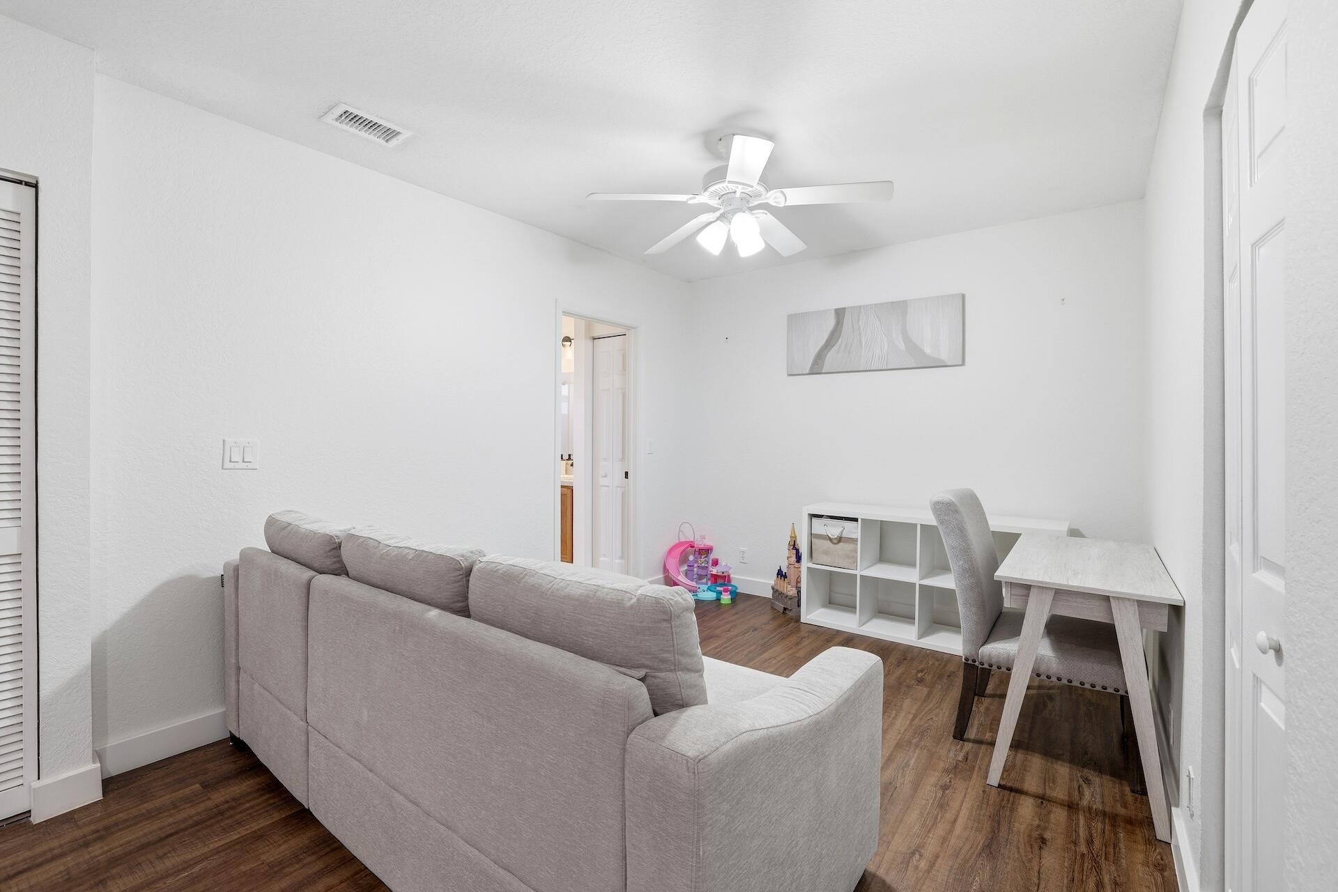 GEORGIAN COURTS - Residential