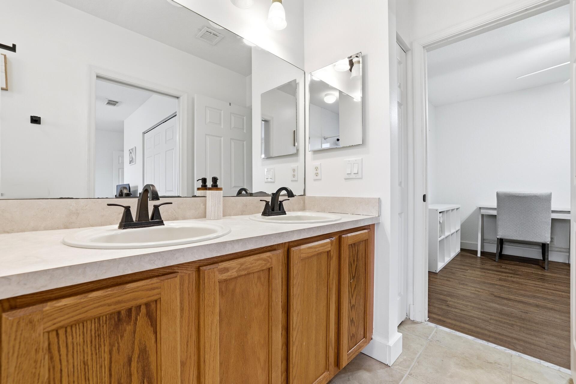 GEORGIAN COURTS - Residential