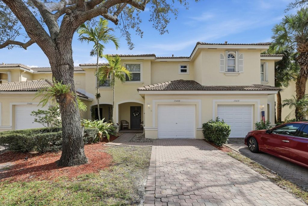Photo of 13408 Georgian Court, Wellington, FL 33414 (MLS # R11169801)