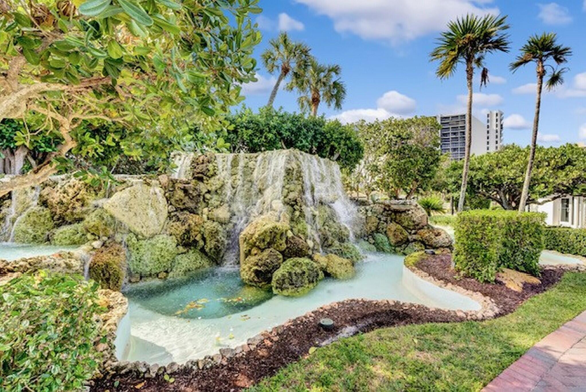 BRAEMAR ISLE CONDO - Residential