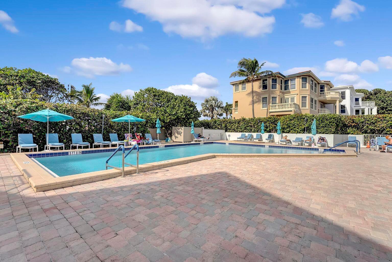 BRAEMAR ISLE CONDO - Residential