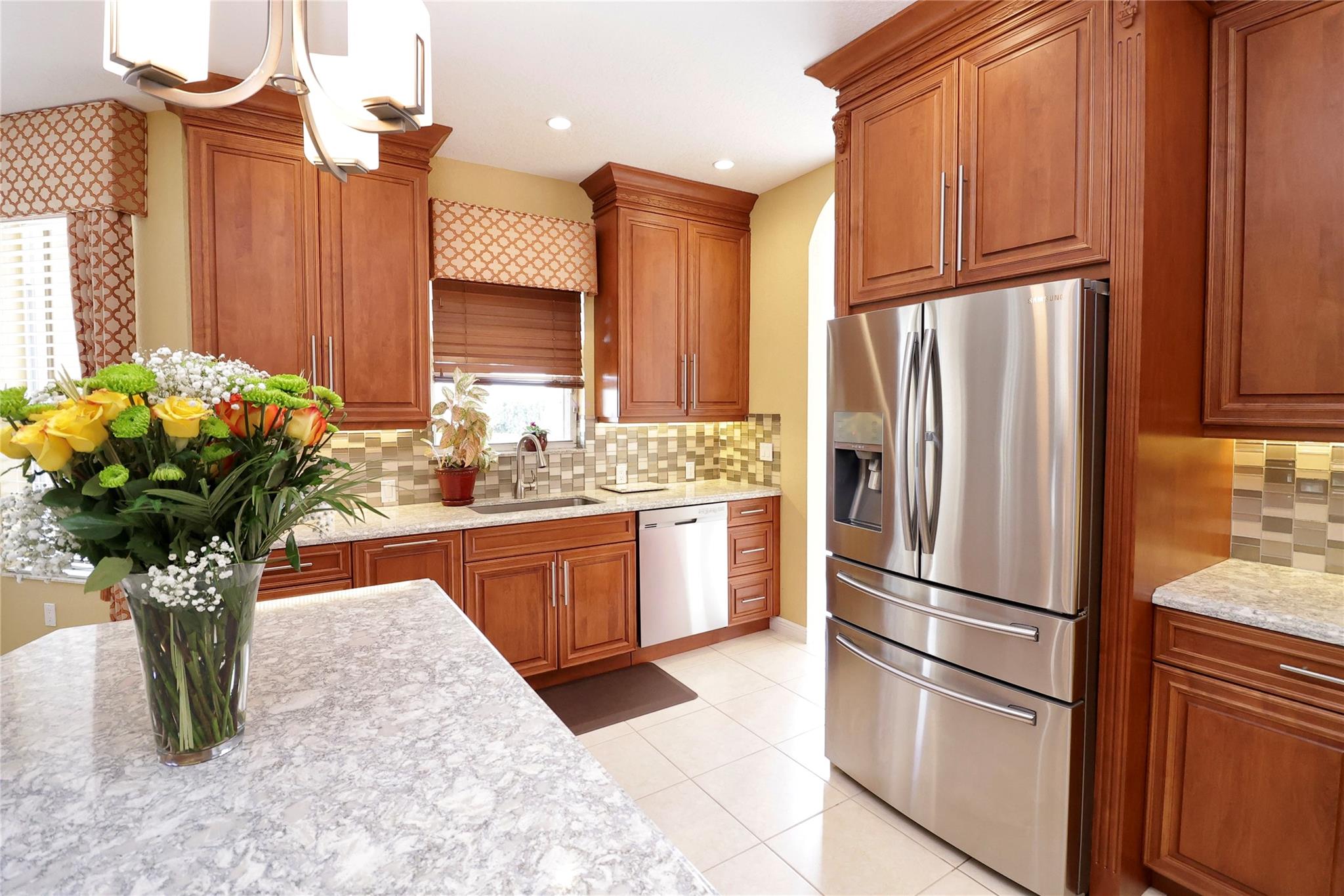 Riviera Isles I 167-28 B - Residential