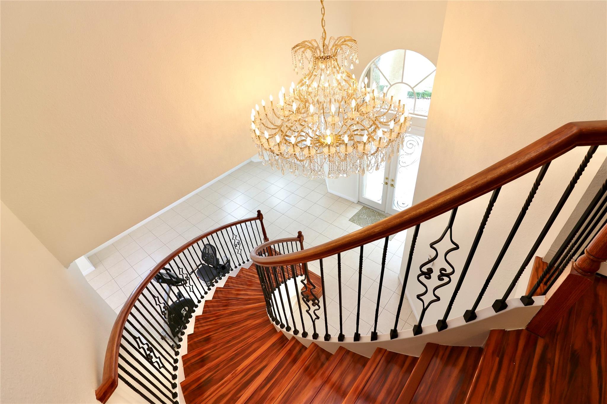 Riviera Isles I 167-28 B - Residential