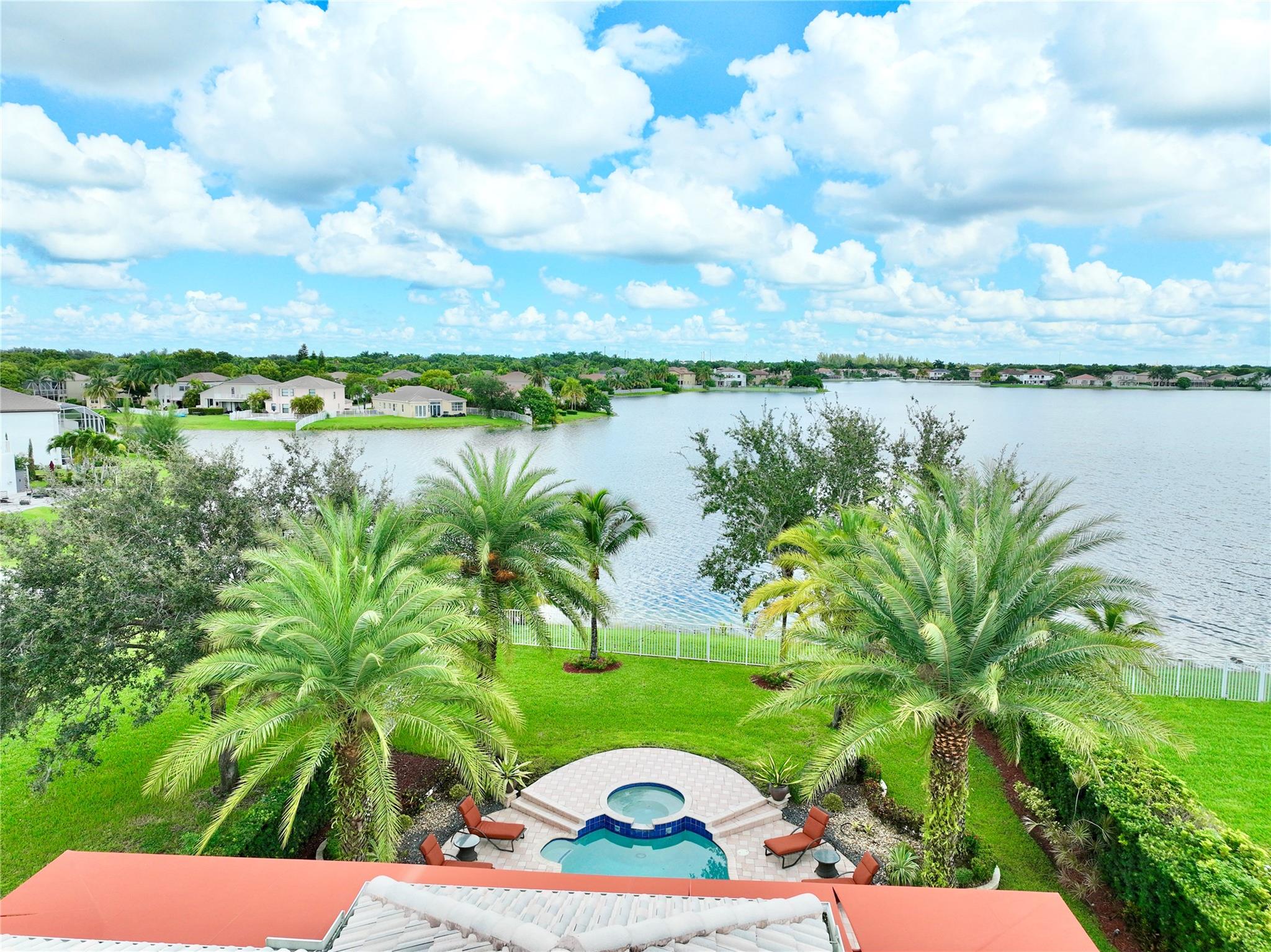 Riviera Isles I 167-28 B - Residential