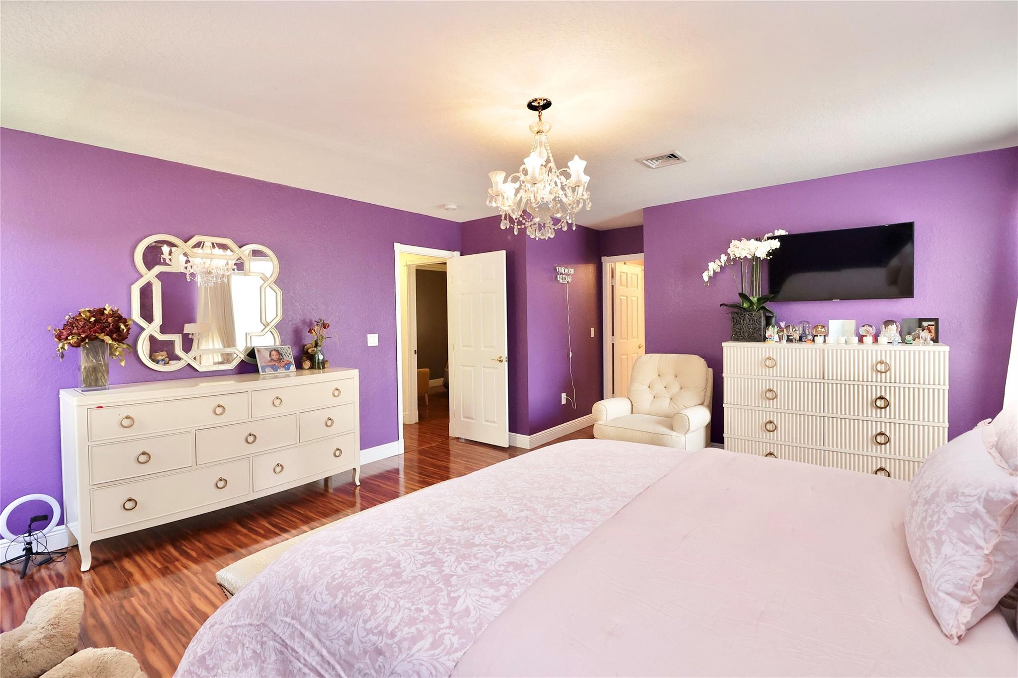 Riviera Isles I 167-28 B - Residential