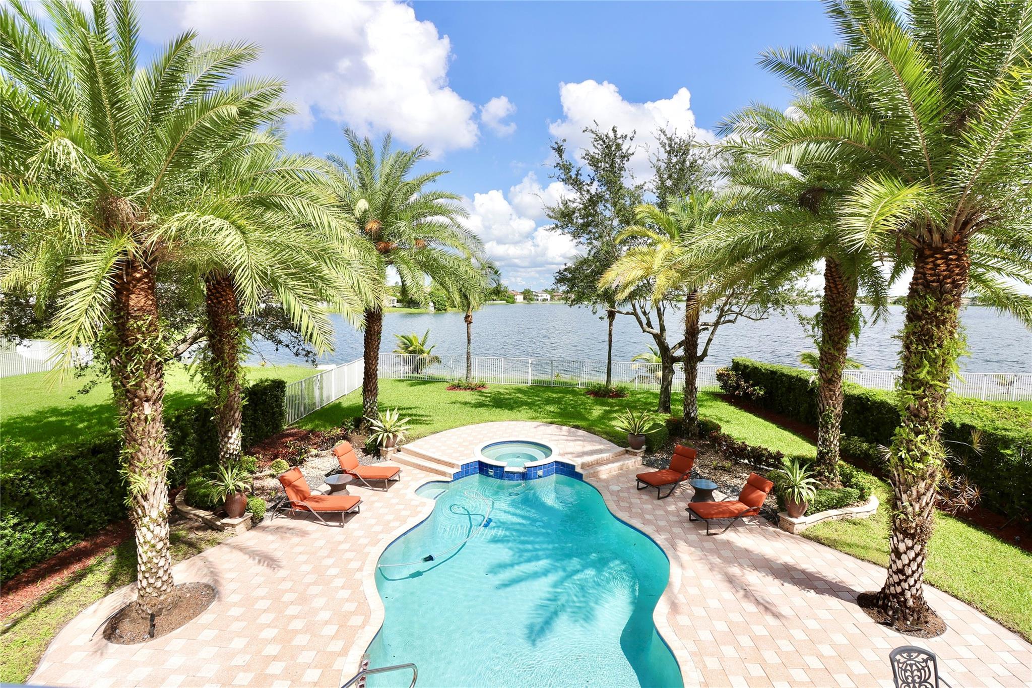 Riviera Isles I 167-28 B - Residential