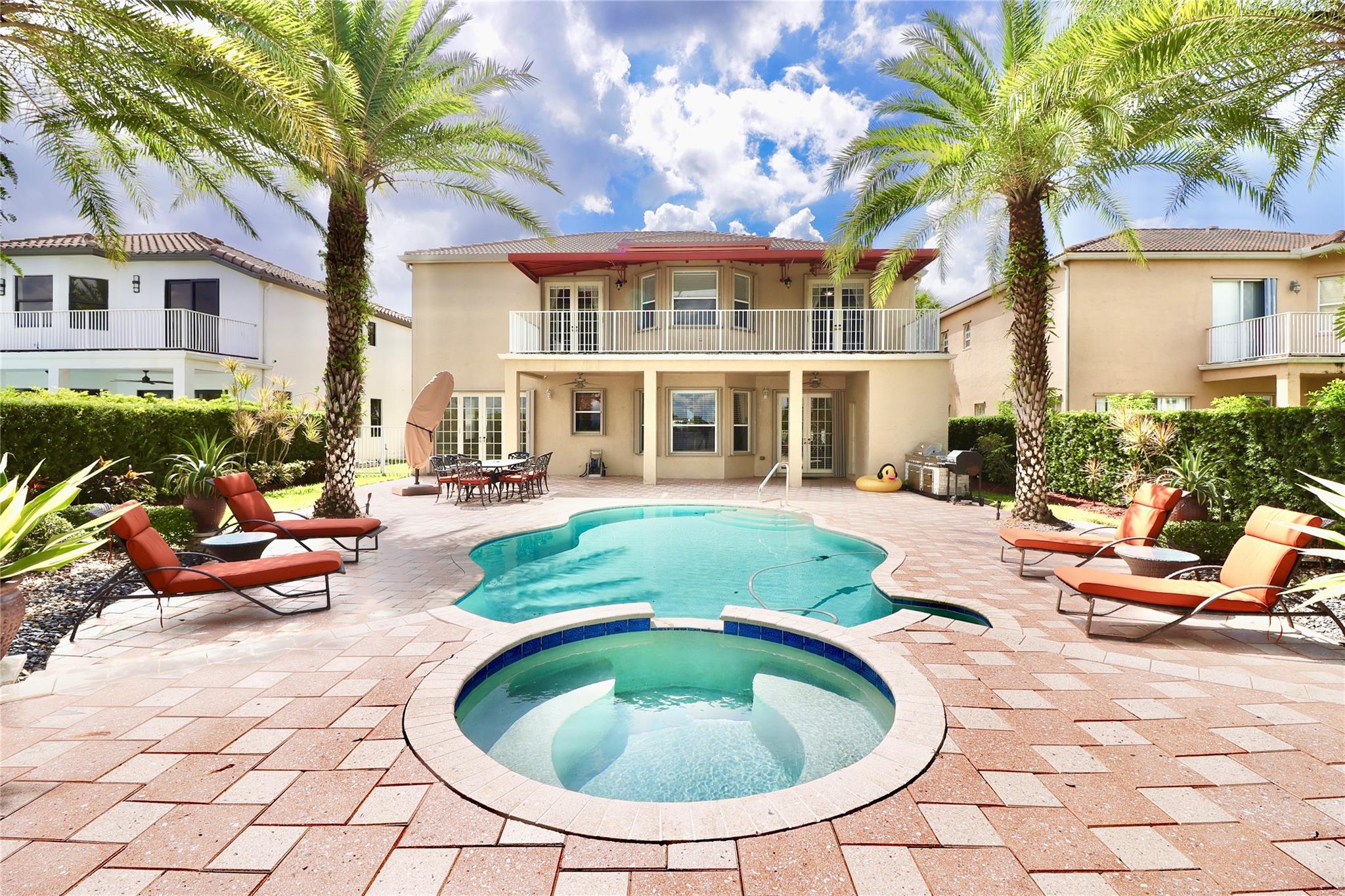 Riviera Isles I 167-28 B - Residential