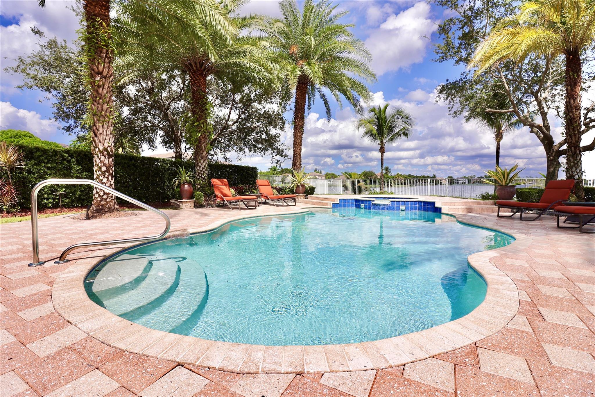 Riviera Isles I 167-28 B - Residential