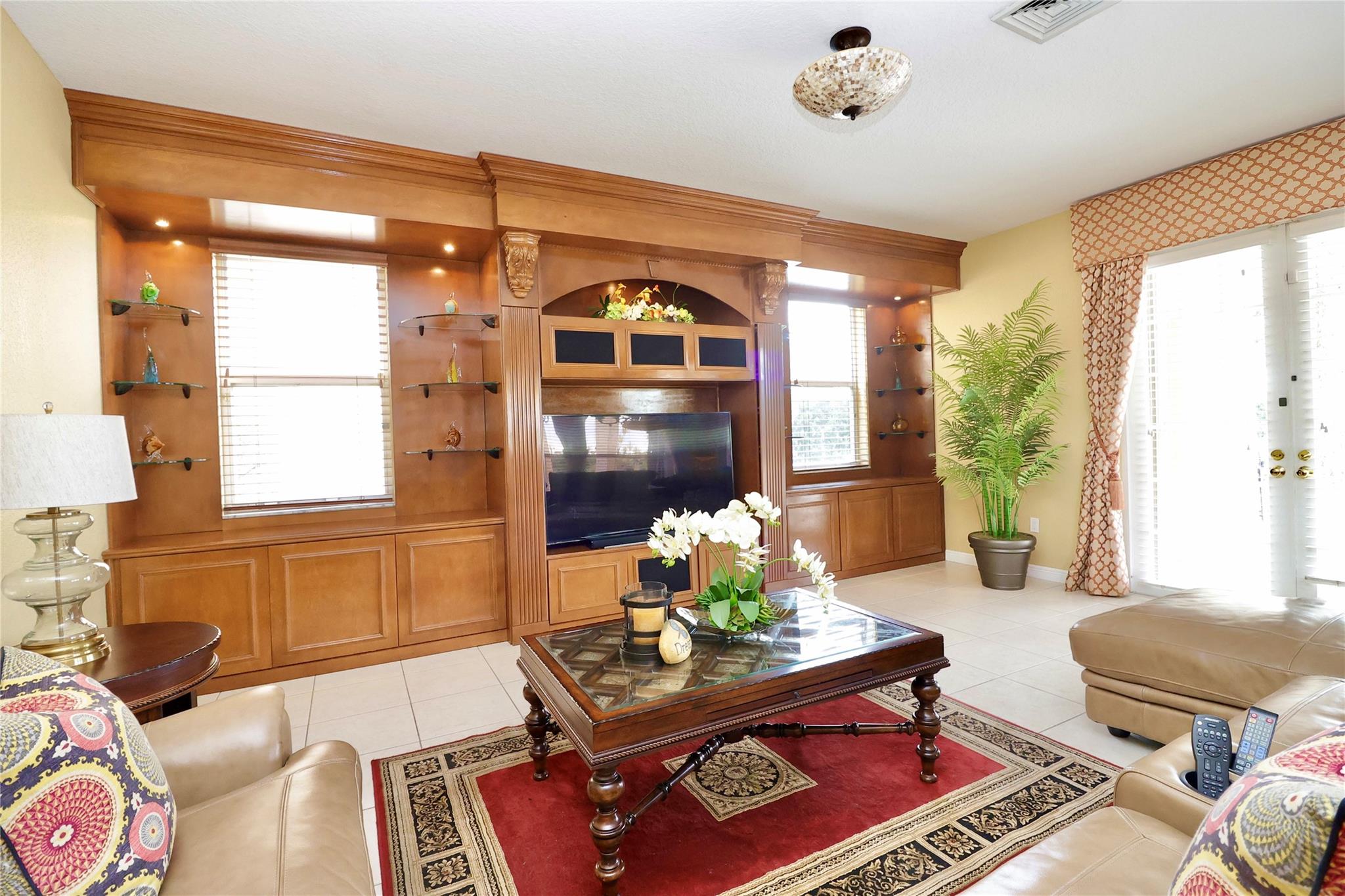 Riviera Isles I 167-28 B - Residential