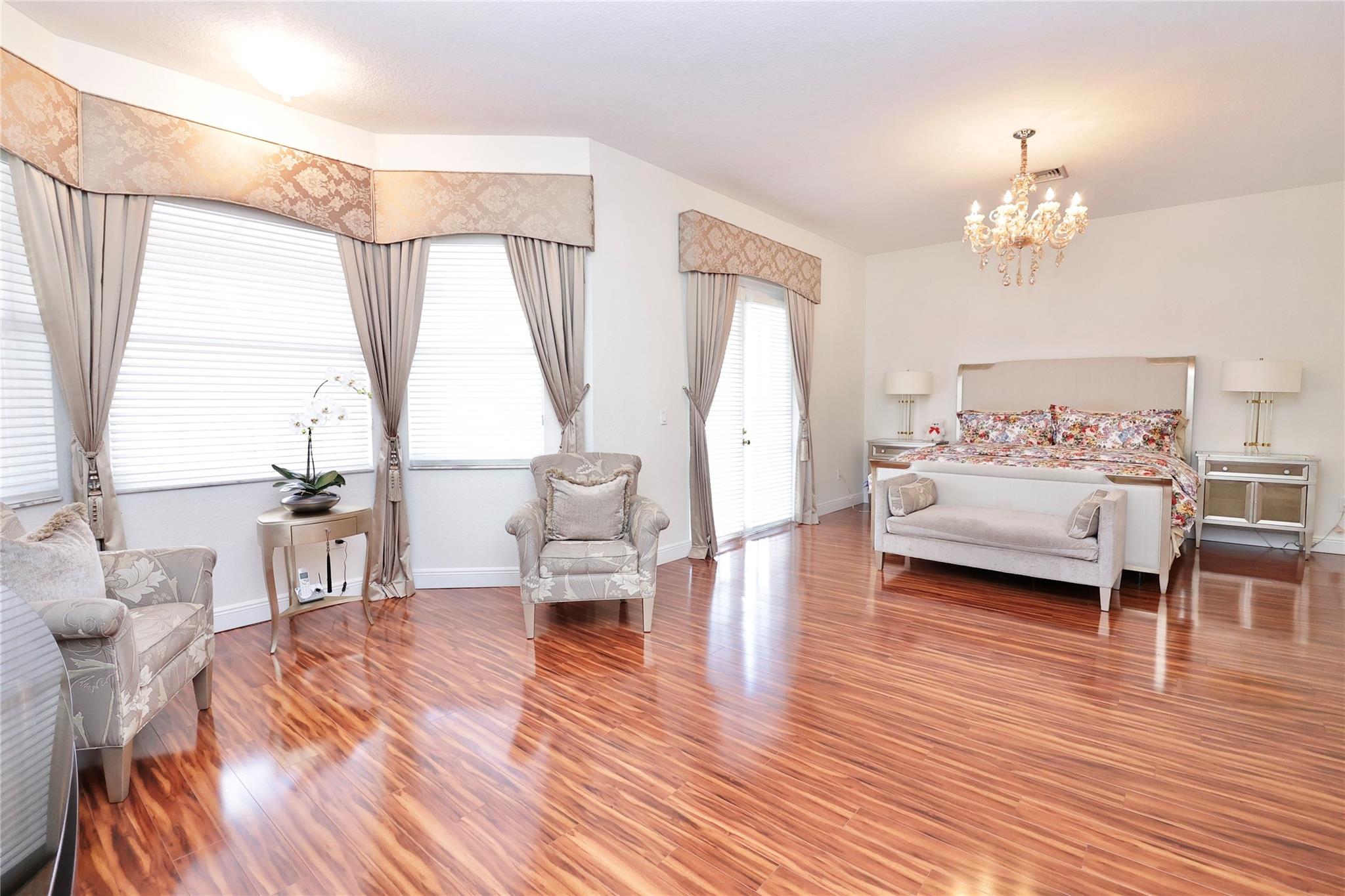 Riviera Isles I 167-28 B - Residential