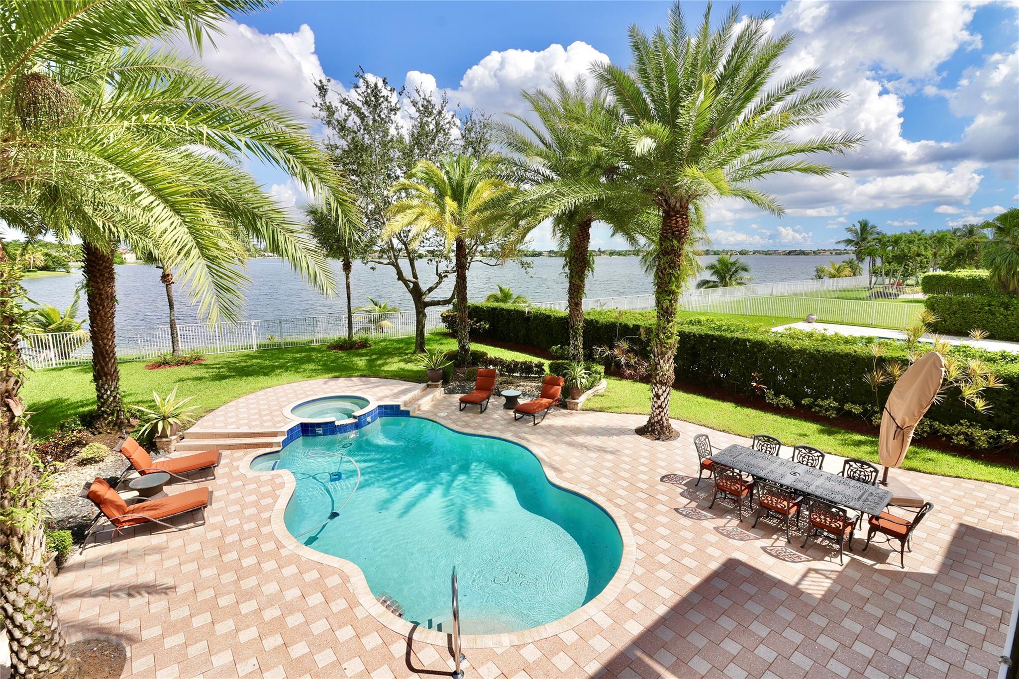 Riviera Isles I 167-28 B - Residential