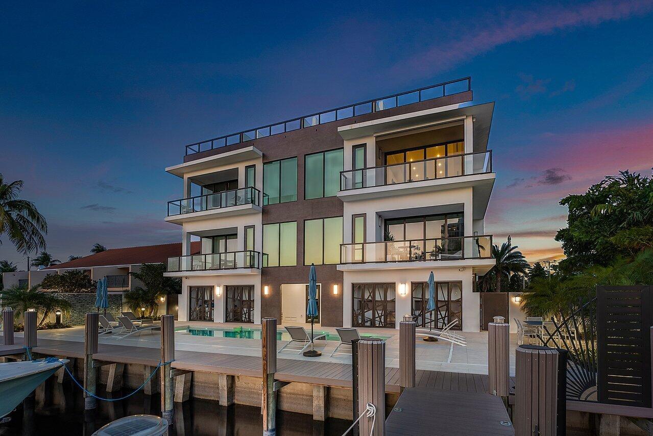 COVE 4 CONDO - Residential