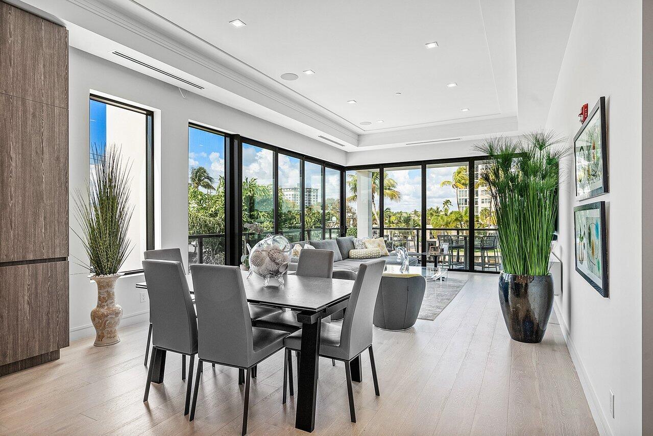 COVE 4 CONDO - Residential