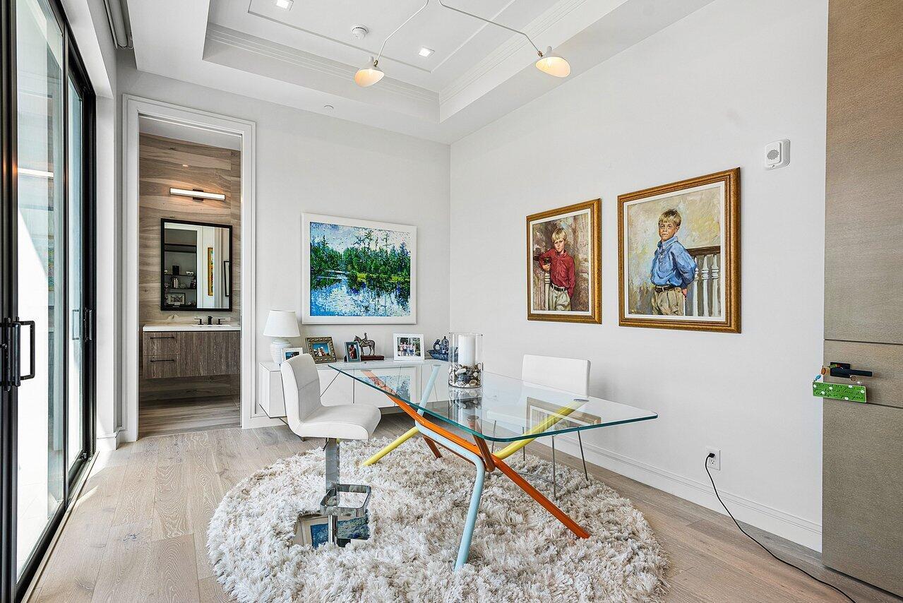 COVE 4 CONDO - Residential