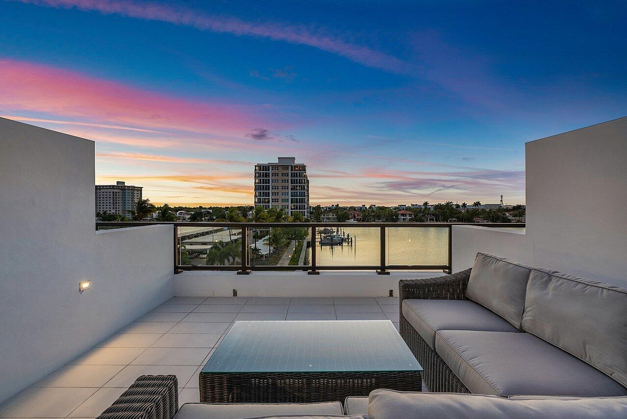 COVE 4 CONDO - Residential