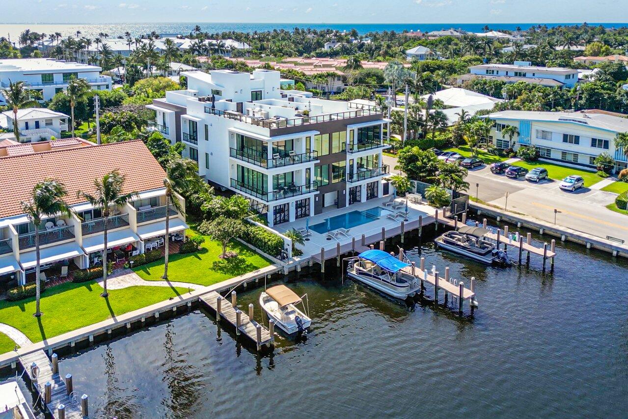 COVE 4 CONDO - Residential