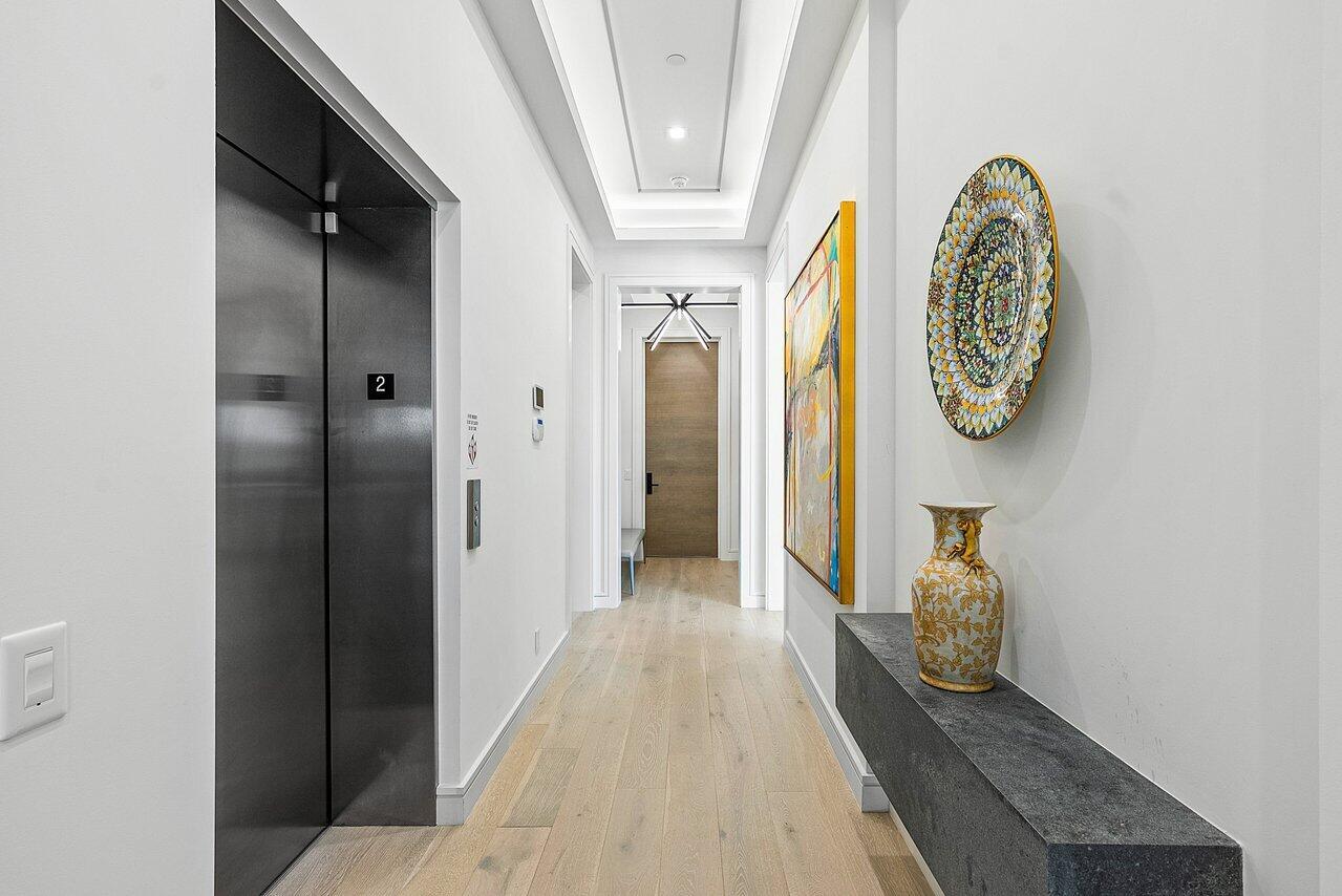 COVE 4 CONDO - Residential