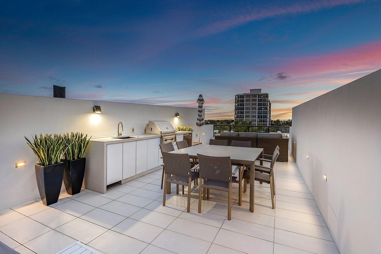 COVE 4 CONDO - Residential