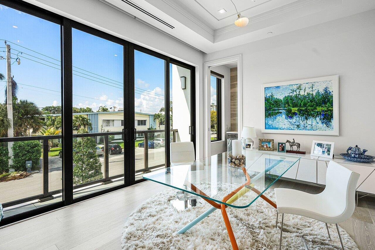 COVE 4 CONDO - Residential