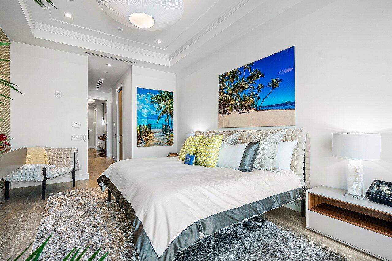 COVE 4 CONDO - Residential