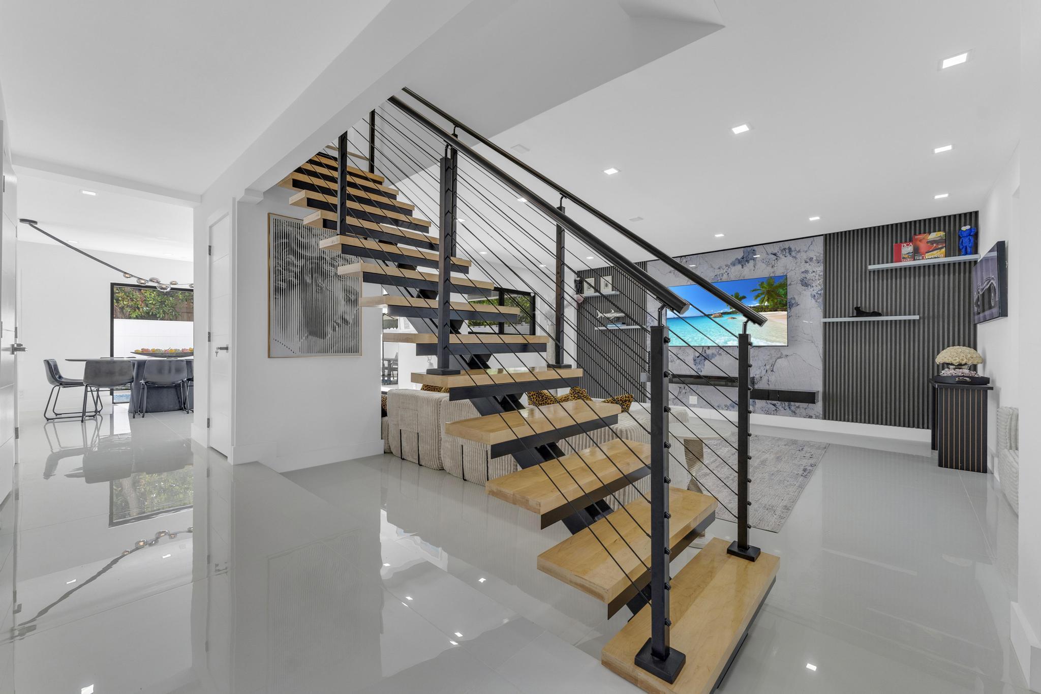 LAUDERDALE BEACH - Residential