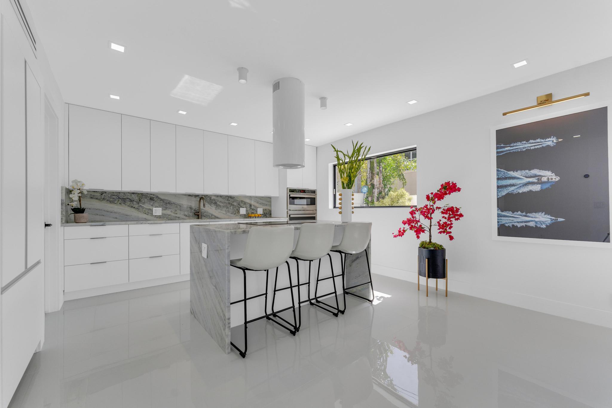 LAUDERDALE BEACH - Residential