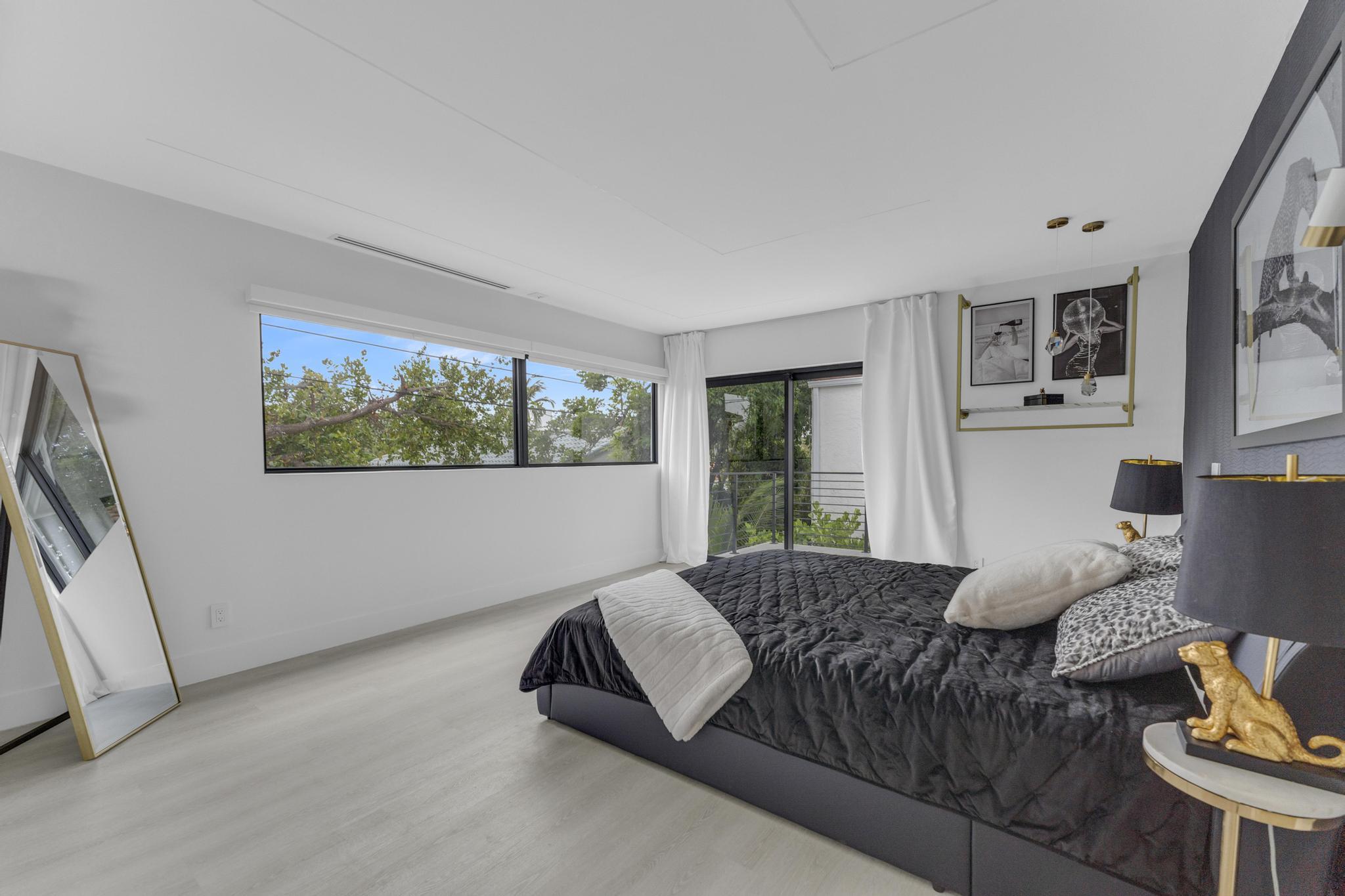 LAUDERDALE BEACH - Residential