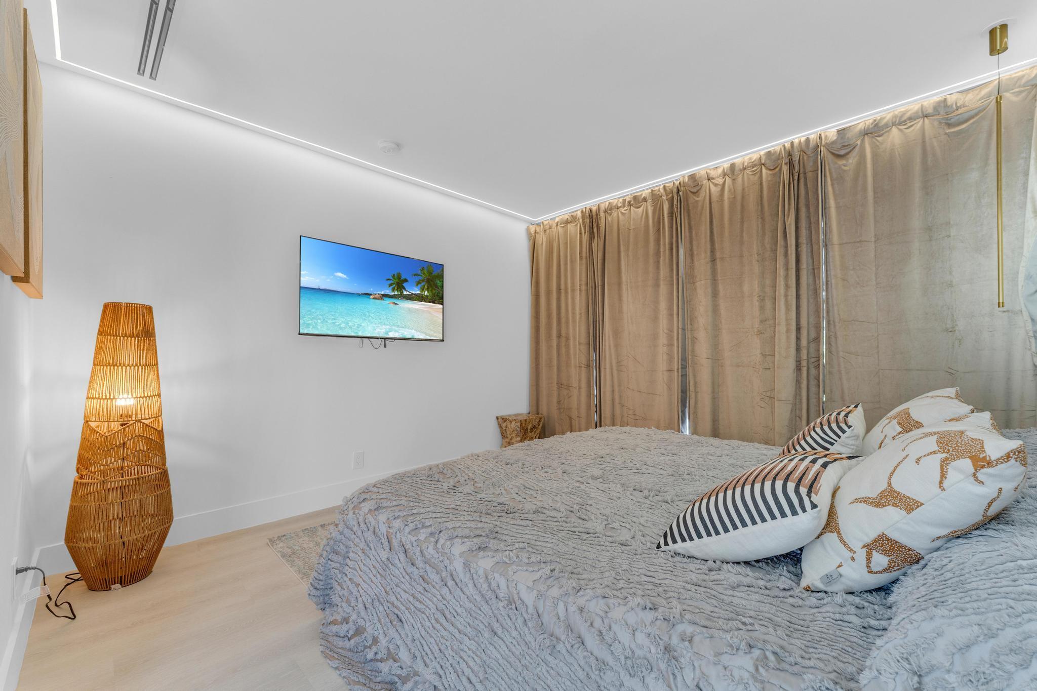 LAUDERDALE BEACH - Residential