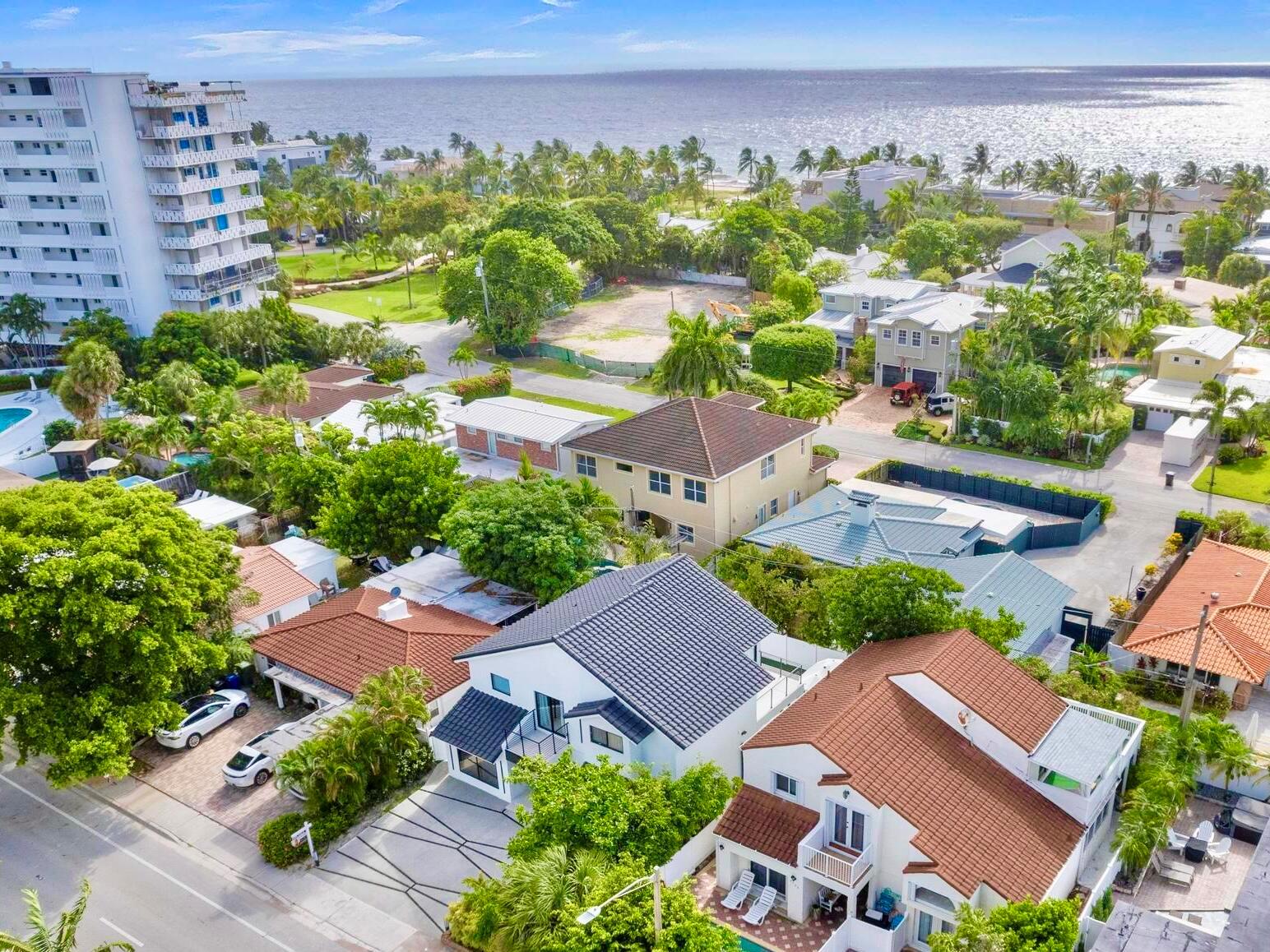 2724 N Ocean Boulevard