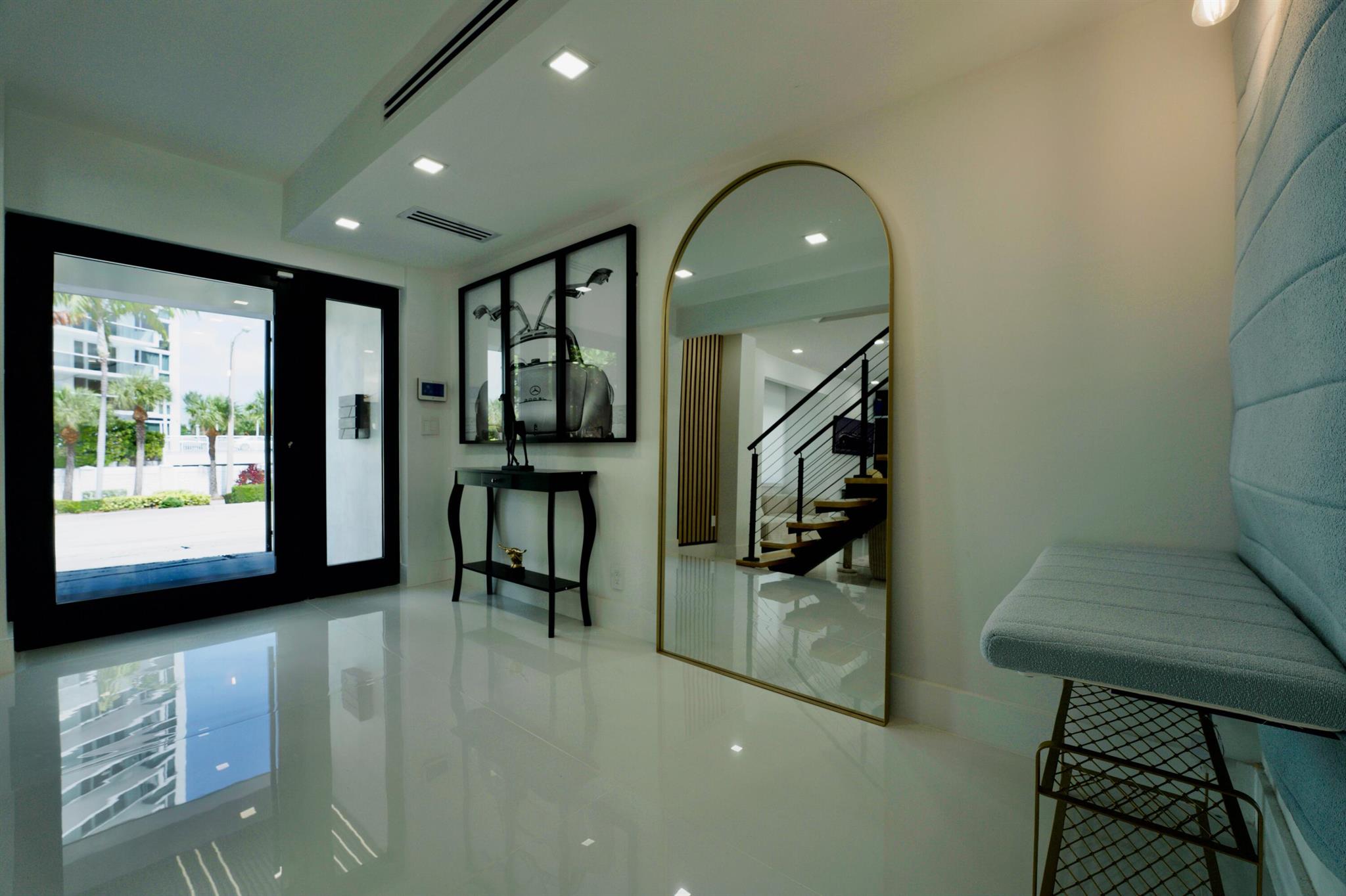 LAUDERDALE BEACH - Residential