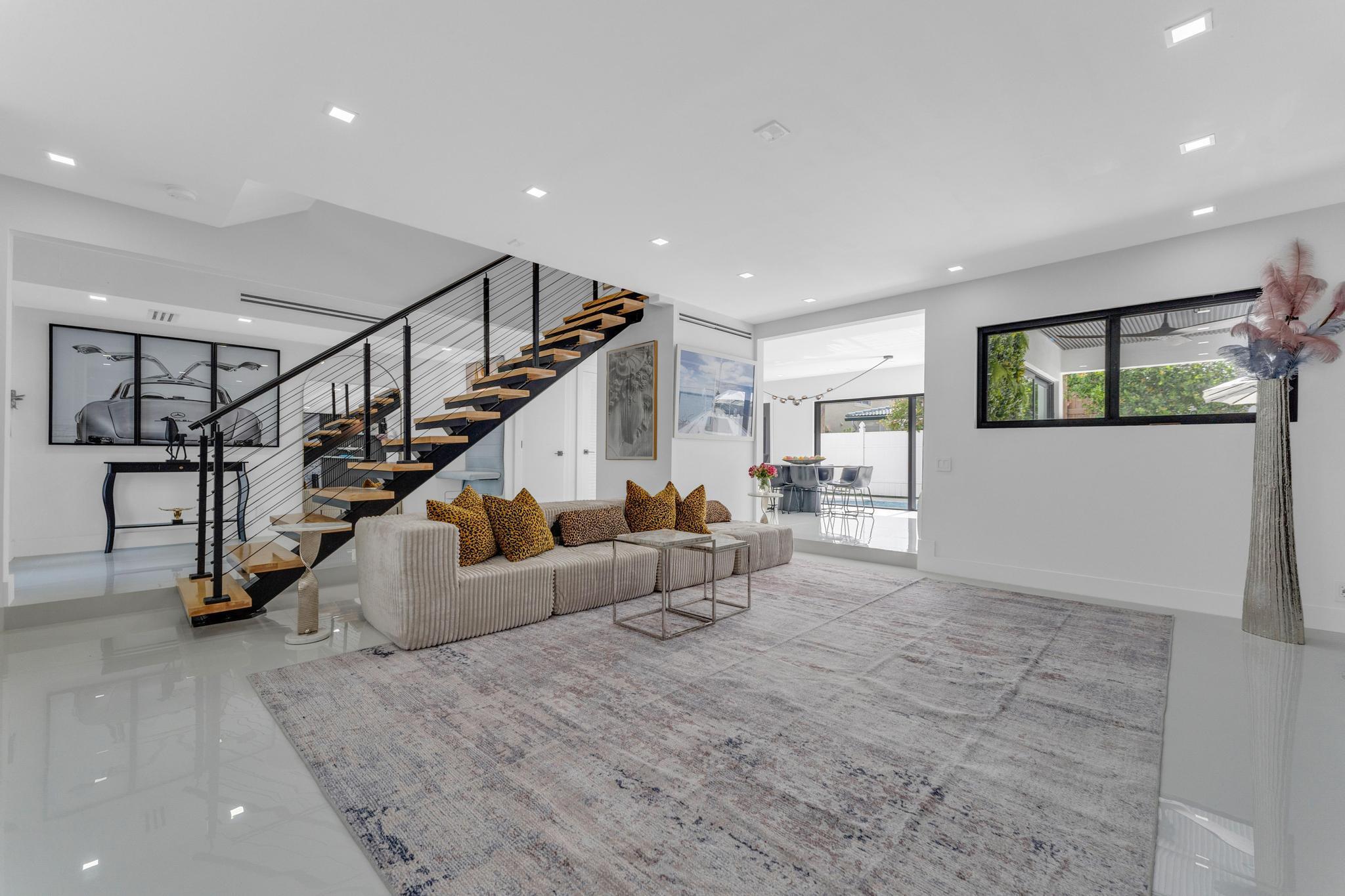 LAUDERDALE BEACH - Residential