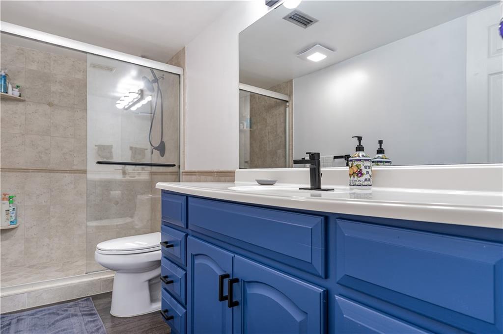 SPANISH WELLS CONDO II - Residential