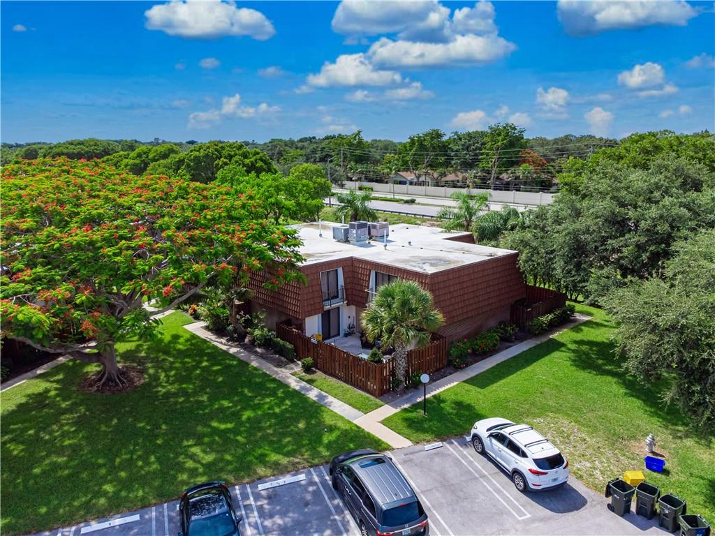 SPANISH WELLS CONDO II - Residential