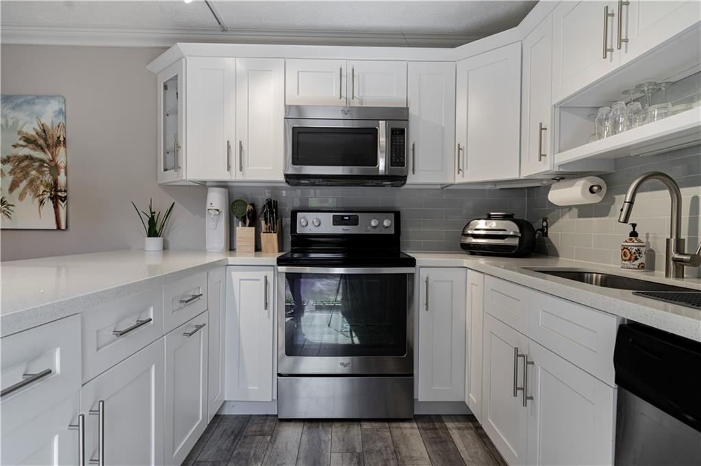 SPANISH WELLS CONDO II - Residential