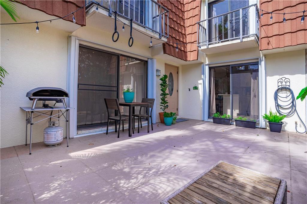 SPANISH WELLS CONDO II - Residential